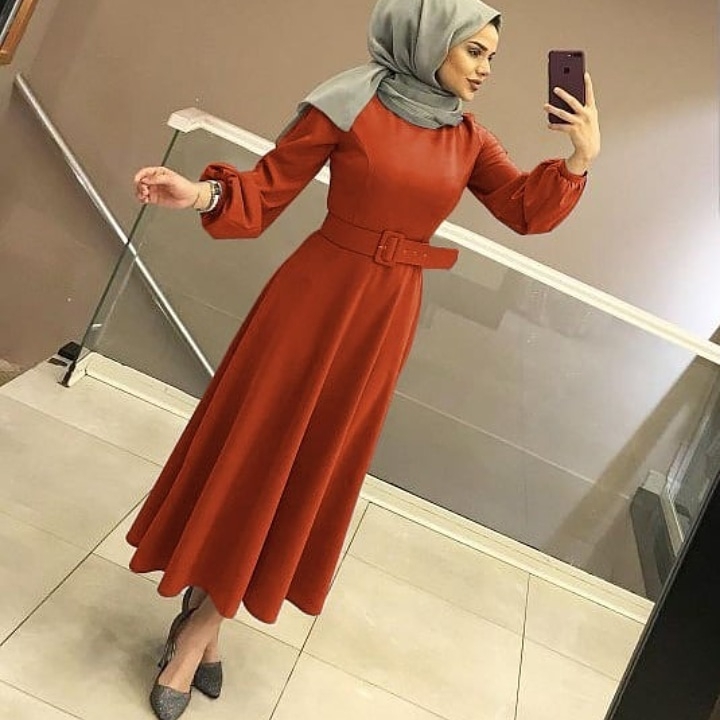 Kemerli Kilos Elbise Moda Ceyda